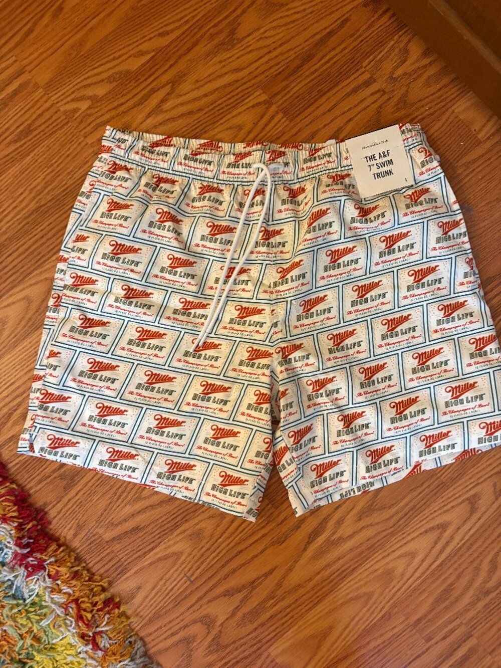 NWT Miller High Life 7'' Swim Trunks Abercrombie and Fitch Size L Men or Women